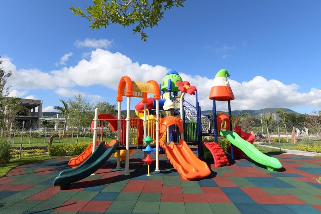 Hermosa Casa En Orilla Del Lago -Zona De Villedos- San Cristobal Zapotitlan Εξωτερικό φωτογραφία
